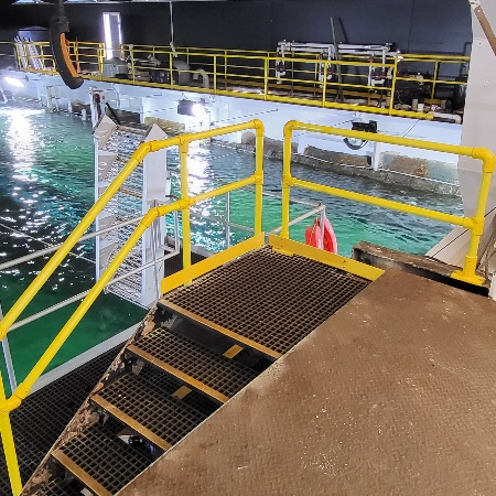 FRP Anti-Slip Handrail