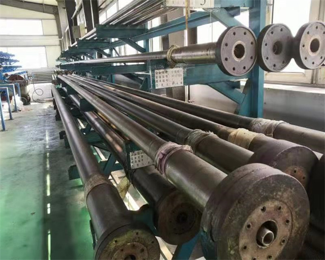 High pressure pipe mold